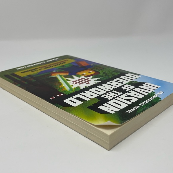 3/$15 Unofficial Minecraft: Invasion of the Overworld Book - Picture 4 of 6